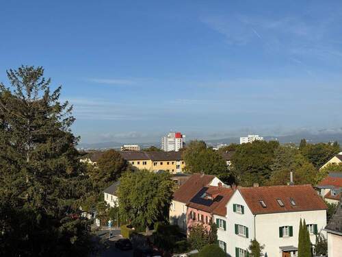 Ausblick - 3 Zimmer Etagenwohnung zur Miete in Frankfurt am Main