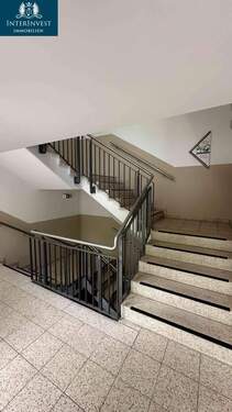 Flur - Etagenwohnung mit 56,30 m&sup2; in Magdeburg zur Miete