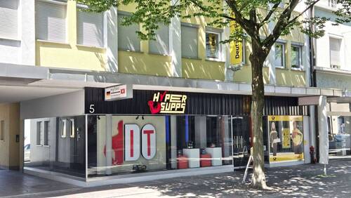 Seitliche Frontansicht - Gewerbeobjekt (Büro, Produktion, Verkauf) zur Miete in Singen