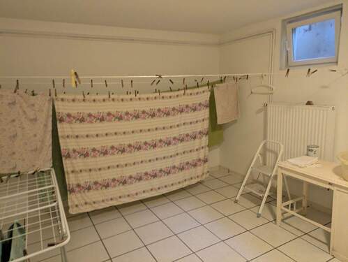 Gr. Kellerraum, Wäsche - 