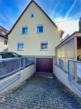 Garage - 1 Zimmer Mehrfamilienhaus, Wohnhaus zum Kaufen in Leonberg