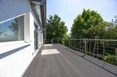 Großer Sonnenbalkon (weiter Ansicht) - 