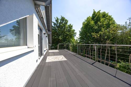 Großer Sonnenbalkon (weiter Ansicht) - 