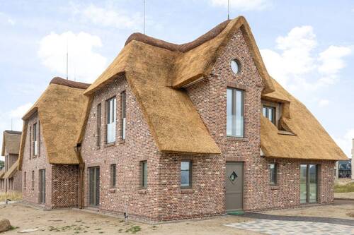 Bild 1 - Große halbe Düne - F 17F18 Luxuriöses Ferienhaus unter Reet in List auf Sylt