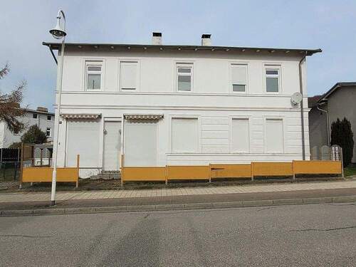 Ansicht - Strandnahes Wohn- u. Geschäftshaus auf Rügen: Vielseitige Investitionsmöglichkeit *PROVISIONSFREI*