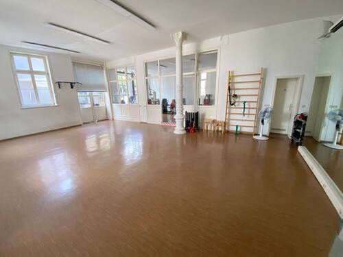 grosser 65 qm Raum, nebenan nochmals 25 qm - Büro in Kassel zum Kaufen