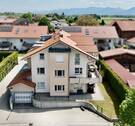 Blick zum Haus und Tiefgarage - 5 Zimmer Etagenwohnung in Bad Aibling