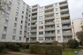 Ausenansicht Hintereseite - Leer stand 4 Zimmer Wohnung in Porz-Zentrum