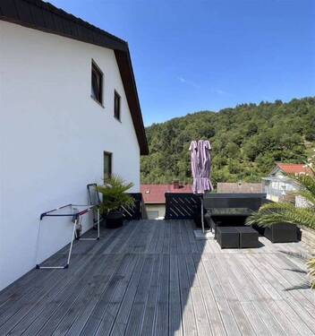 Nord-Seite mit Terrasse - 