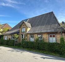 Charaktervolles Anwesen mit teilweiser Sanierung und Gestaltungsspielraum - Schwabstedt