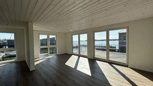 Wohnzimmer - 4 Zimmer Einfamilienhaus in Schleswig