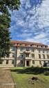 Blick Haupteingang - Provisionsfreie 4-Zimmer 130 qm Altbau Wohnung in Potsdam Süd