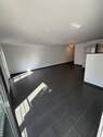 Blick vom Balkon in den Raum - 