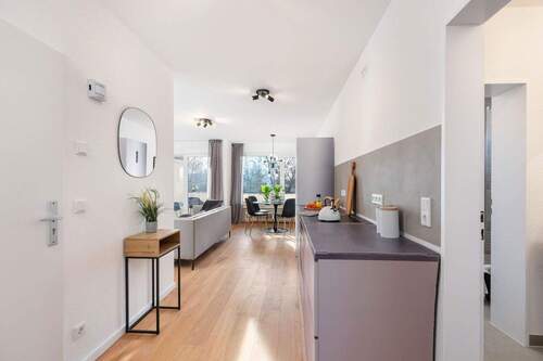 Wohnbereich - 3 Zimmer Etagenwohnung zum Kaufen in Köln