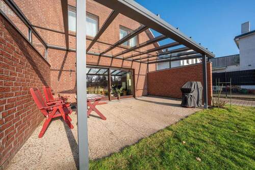 überdachter Freisitz - 