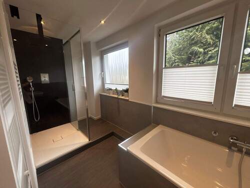 Badezimmer andere Ansicht - 