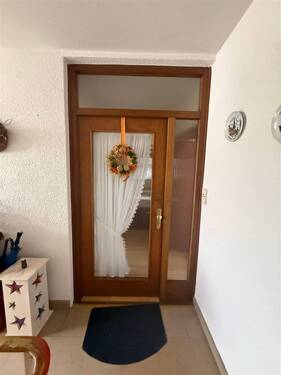Eingang Wohnung OG - 
