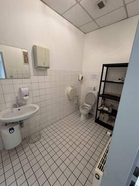 4 - Büro in Frankfurt am Main zur Miete