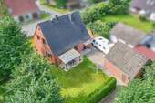 Luftbild - 5 Zimmer Einfamilienhaus zum Kaufen in Hohenlockstedt