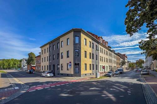 Gebäudeansicht - 2 Zimmer Mehrfamilienhaus, Wohnhaus in Weißenfels