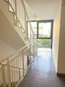 Helles und freundliches Treppenhaus - 