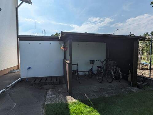überdachter Fahrradstellplatz - 