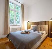 Möbliert und renovierte 65?m² Altbauwohnung mit Balkon + Badewanne im Simon-Dach-Kiez - Berlin Friedrichshain