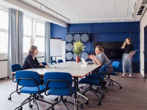 Collab Room - Flexibler Teamspace am Alexanderplatz - tageweise & monatlich buchbar - All-in-Miete