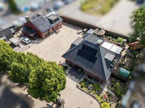 Drohnenaufnahme - 1 Zimmer Einfamilienhaus zum Kaufen in Neu Wulmstorf