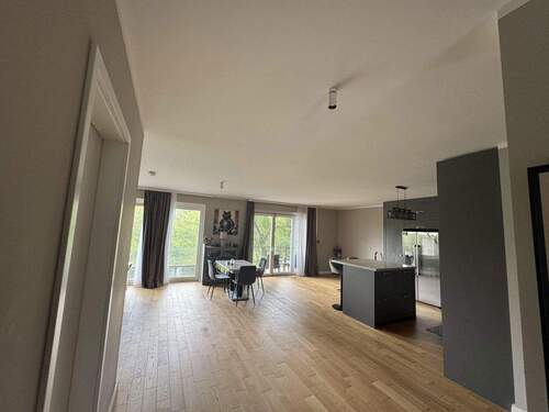 offener Blick vom Flur - 