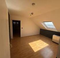2-Zimmer DG mit 47m², Südbalkon und Kfz Stellplatz - Sachsenheim / Kleinsachsenheim