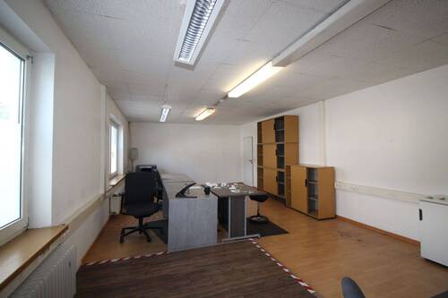 Büro 1 - 