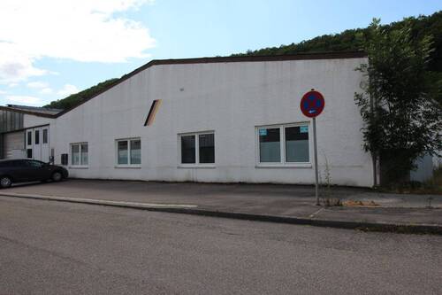Bürotrakt - Halle in Mönsheim