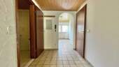 Flur mit Eingangsbereich - 