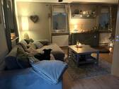 EG Wohnzimmer in gemütlicher Abendstimmung Sofaecke - 