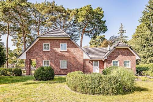 Seitenansicht - Großzügiges Einfamilienhaus in begehrter Lage Falkensee