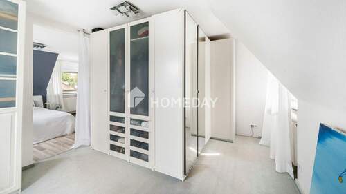 1. OG Ankleidezimmer 1 1 - 