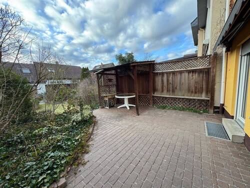 Terrasse - Reihenmittelhaus mit 120,00 m&sup2; in Fürth zum Kaufen