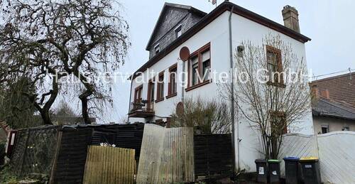 Bild 3 - 8 Zimmer Mehrfamilienhaus, Wohnhaus in Neunkirchen