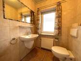 Bad neben Schlafzimmer - 