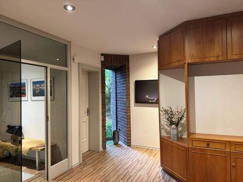 Eingangsdiele/Flur/Gäste-WC - 