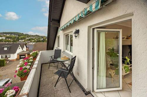 Balkon - 4 Zimmer Etagenwohnung zum Kaufen in Sundern