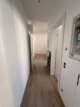Flur - Etagenwohnung mit 45,00 m&sup2; in Volkach zur Miete