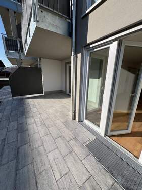 großzügige Terrasse - 