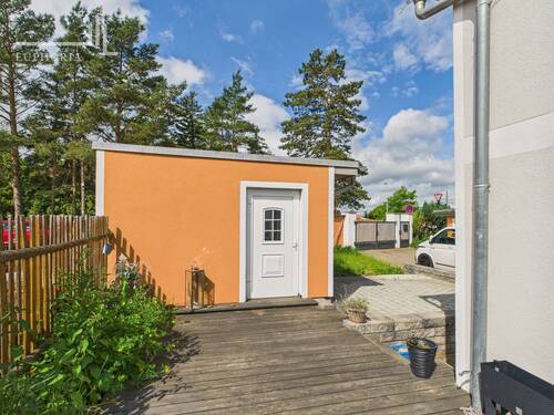 Garage - 