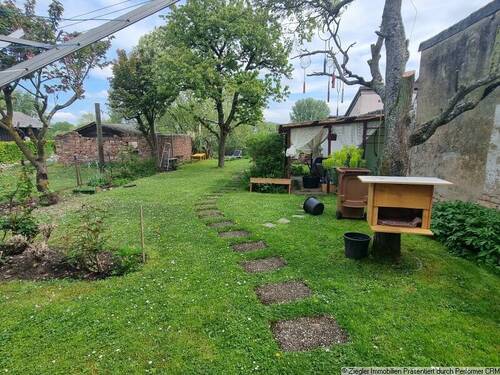 04 Idyllischer Garten zum Neckar - Mehrfamilienhaus, Wohnhaus mit 287,20 m² in Edingen-Neckarhausen zum Kaufen