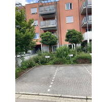 Behinderten, neuwertige 2Z mit Ter. In Augsburg-Herrenbach