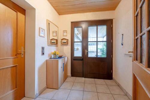 EG Eingangsbereich - 4 Zimmer Doppelhaushälfte zum Kaufen in Selm