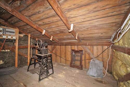 rechter angrenzender Raum Flur, DG - 