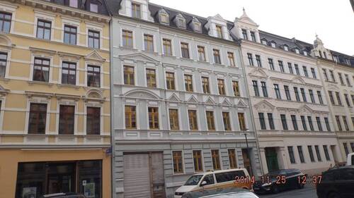 Hausansicht - Kleine 1 Raumwohnung im Dachgeschoss